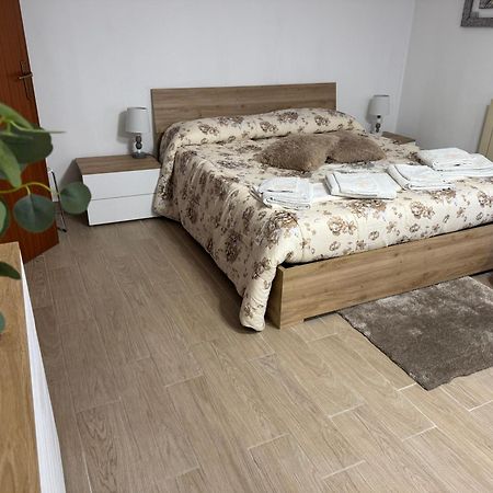 Appartamento Casa Sole Sofie Aci Catena Esterno foto